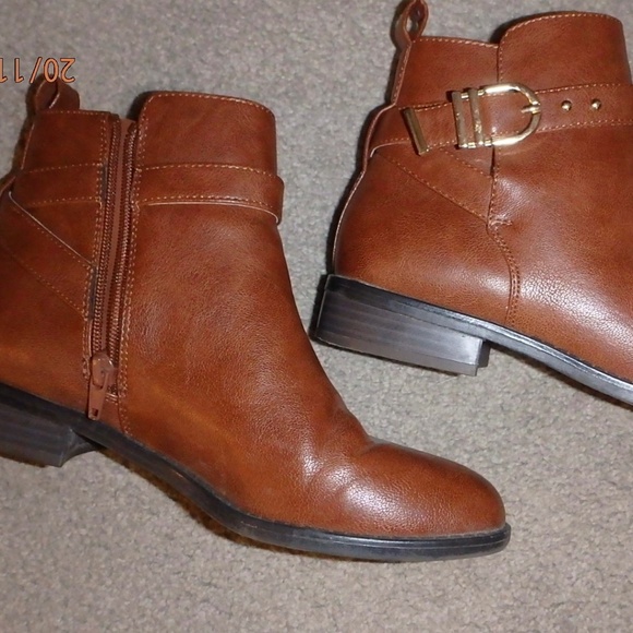 Kellie and Katie leather booties - Picture 1 of 5